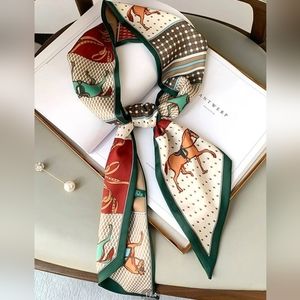 NWOT Green Horse Twilly Scarf 59x6in